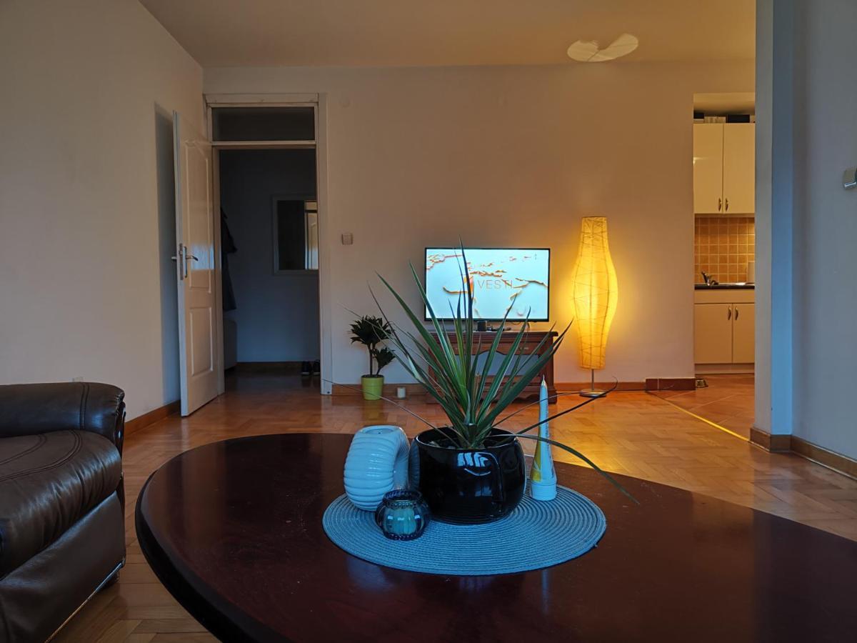 Srecko No3 Apartment เบลเกรด ภายนอก รูปภาพ